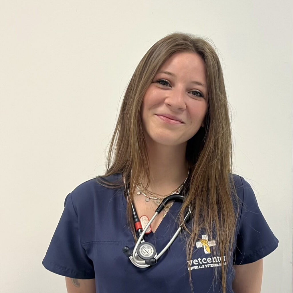 Med Vet Greta Gennari La Dott.ssa Greta Gennari, medico veterinario dell'Ospedale Veterinario 24H VetCenter di Parma